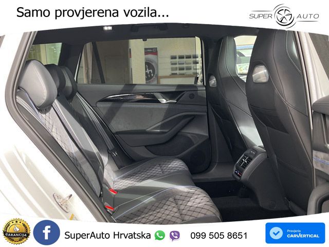 Volkswagen Passat Variant 1.5 TSI (204 KS) eHybrid DSG R-Line LED+GR SJED+ACC