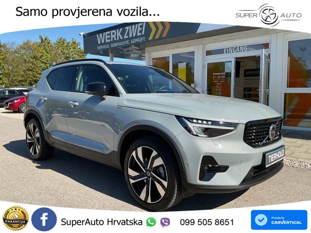 Volvo XC40 2.0 B4 AWD 197 KS Automatic ACC+GR SJED+360+PANO