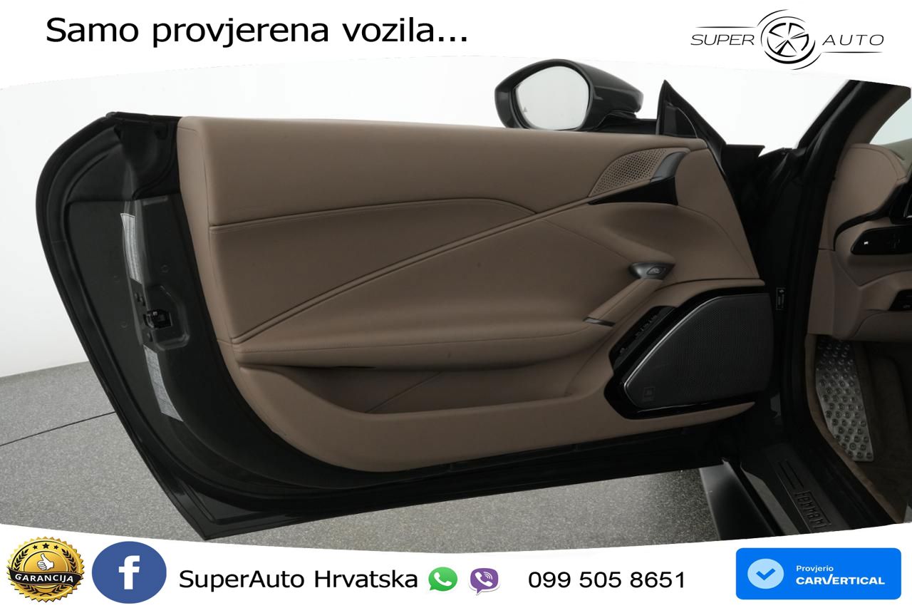 Ferrari Roma Spider 3.9 V8 (620 KS) F1 DCT