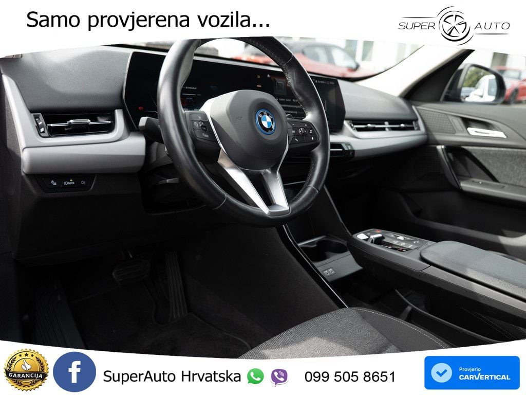 BMW iX1 68 kWh (313 KS) xDrive30