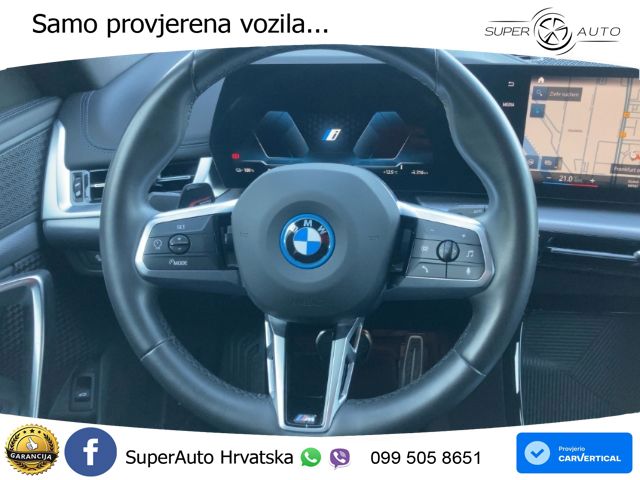 BMW iX1 68 kWh (313 KS) xDrive30 LED+GR SJED+ACC