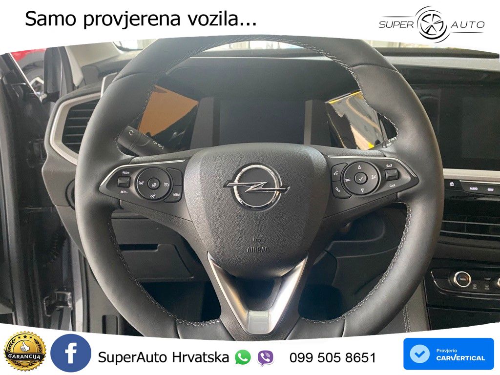 Opel Grandland 1.2i Turbo (130 KS)