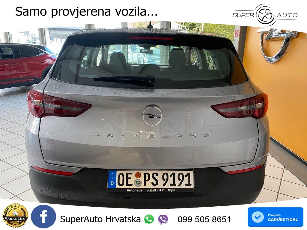 Opel Grandland 1.2i Turbo (130 KS)