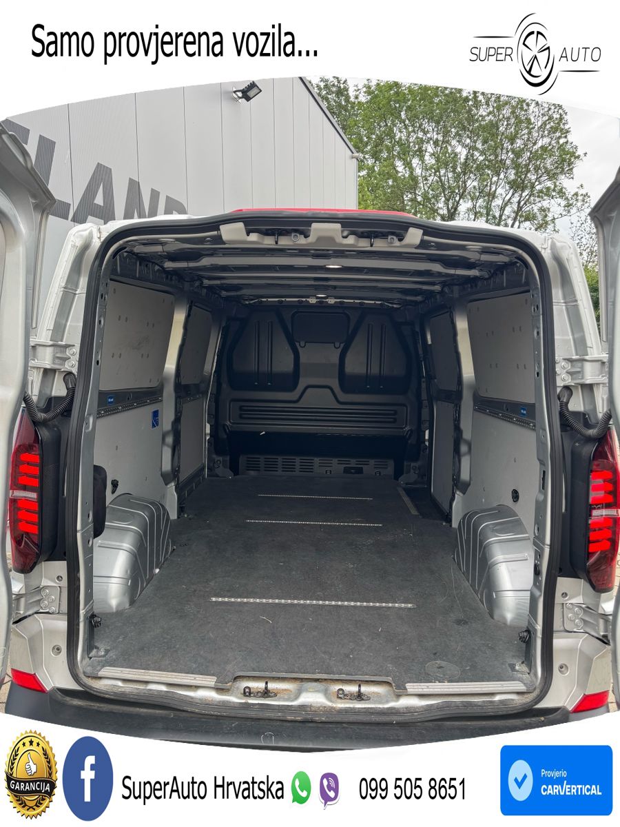Volkswagen Transporter Kastenwagen T 7 Kasten 2.0 TDI*LR*RF 110 KS