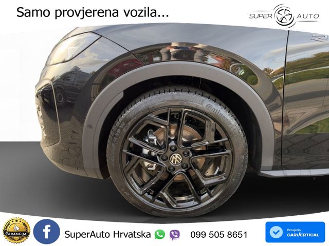 Volkswagen T-Roc 1.5 eTSI (150 KS)  DSG R-Line LED+GR SJED+ACC