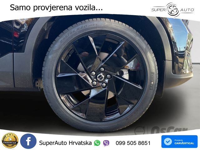 Volvo XC40 2.0 B4 AWD 197 KS Automatic LED+GR SJED+ACC