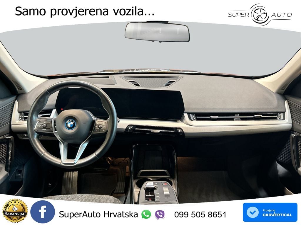 BMW iX1 68 kWh (313 KS) xDrive30