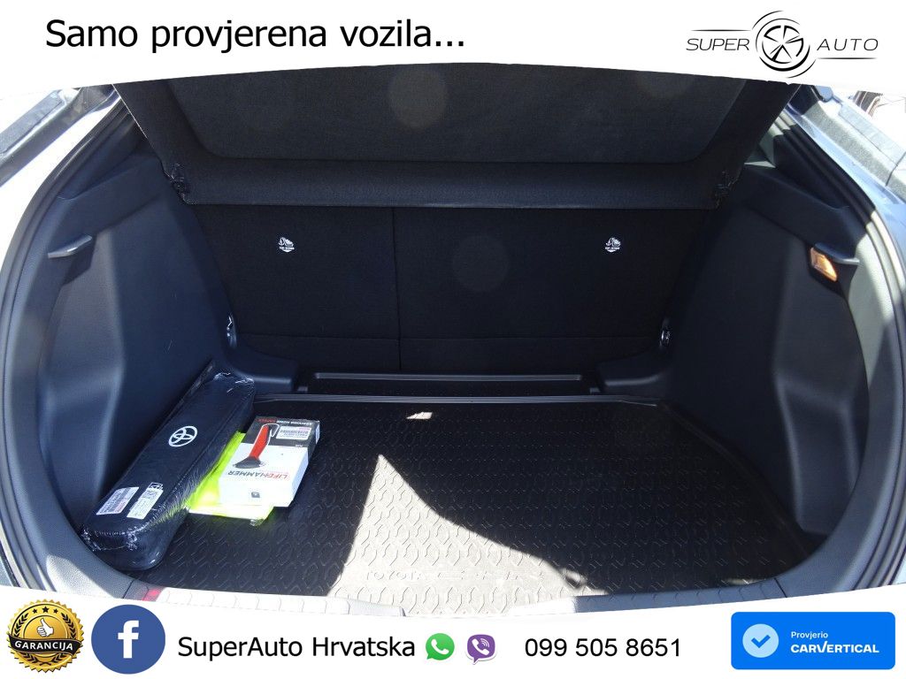 Toyota C-HR 1.8 (140 KS) Hybrid e-CVT Team Deutschland LED+GR SJED+ACC