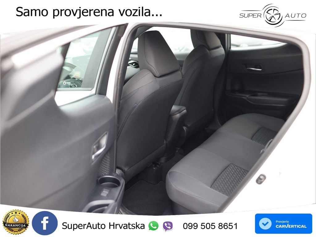 Toyota C-HR 1.8 (122 KS) Hybrid e-CVT Flow