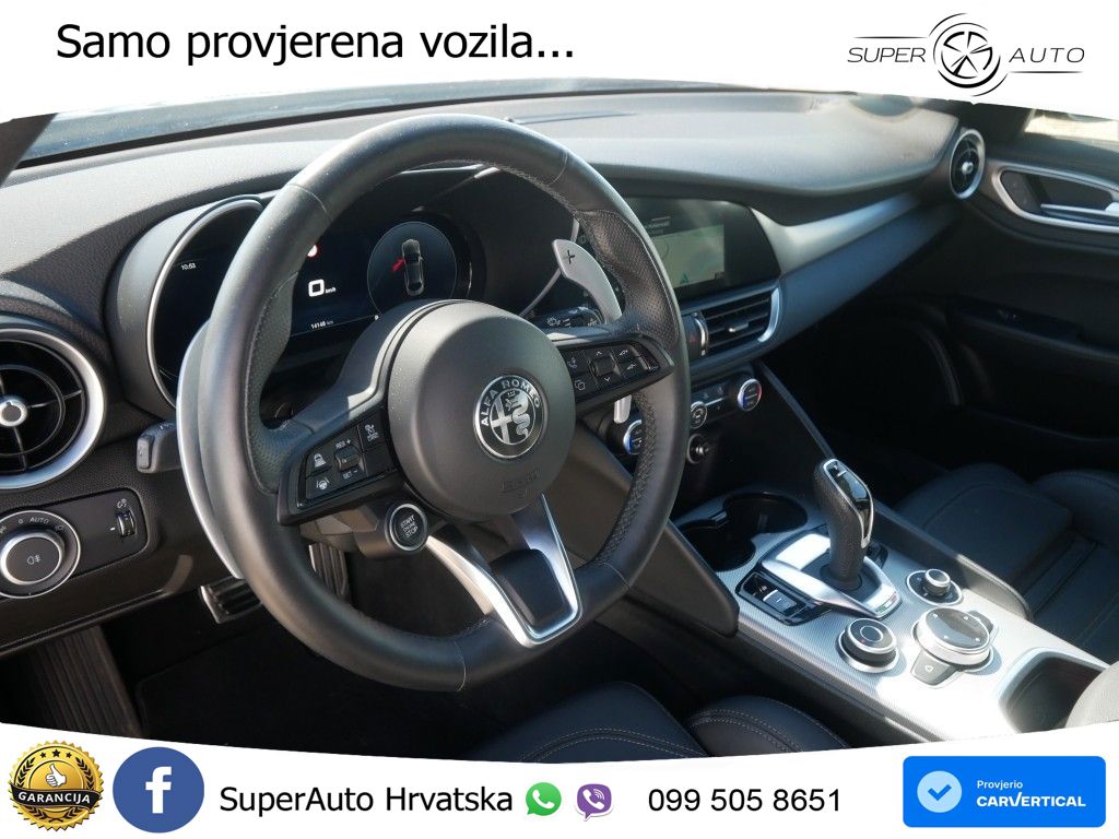 Alfa Romeo Giulia 2.0 Turbo (280 KS) Q4 Automatic LED+GR SJED+ACC