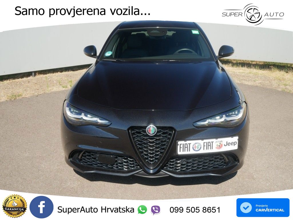 Alfa Romeo Giulia 2.0 Turbo (280 KS) Q4 Automatic LED+GR SJED+ACC