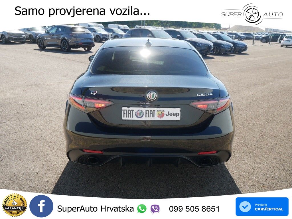Alfa Romeo Giulia 2.0 Turbo (280 KS) Q4 Automatic LED+GR SJED+ACC