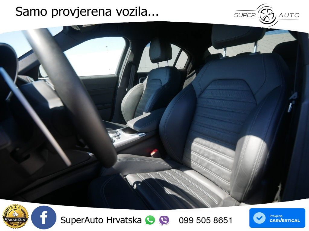 Alfa Romeo Giulia 2.0 Turbo (280 KS) Q4 Automatic LED+GR SJED+ACC
