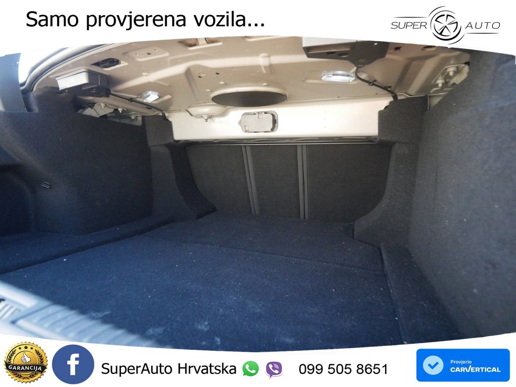 Alfa Romeo Giulia 2.0 Turbo (280 KS) Q4 Automatic LED+GR SJED+ACC