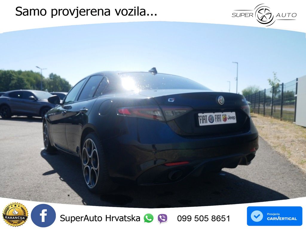 Alfa Romeo Giulia 2.0 Turbo (280 KS) Q4 Automatic LED+GR SJED+ACC