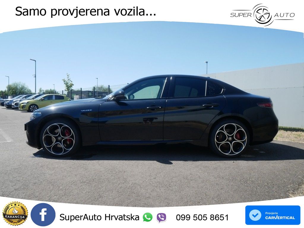 Alfa Romeo Giulia 2.0 Turbo (280 KS) Q4 Automatic LED+GR SJED+ACC