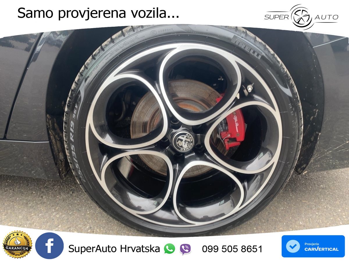 Alfa Romeo Giulia 2.0 Turbo (280 KS) Q4 Automatic LED+GR SJED+ACC