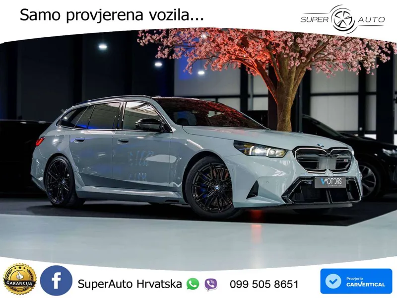BMW M5 Touring 4.4 V8 (727 KS) xDrive Steptronic ACC+GR SJED+360+PANO
