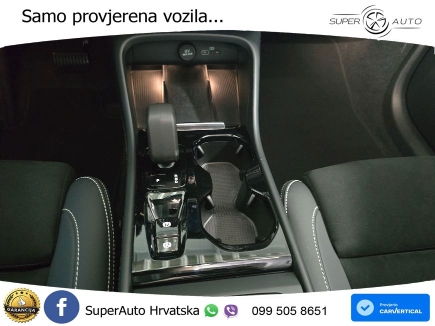 Volvo XC40 2.0 B4 AWD 197 KS Automatic ACC+GR SJED+360+PANO