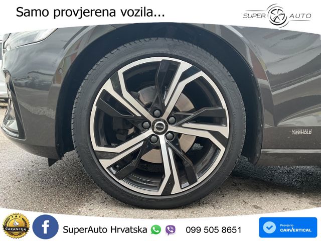 Volvo V60 2.0 B4 Diesel Geartronic ACC+GR SJED+360+PANO