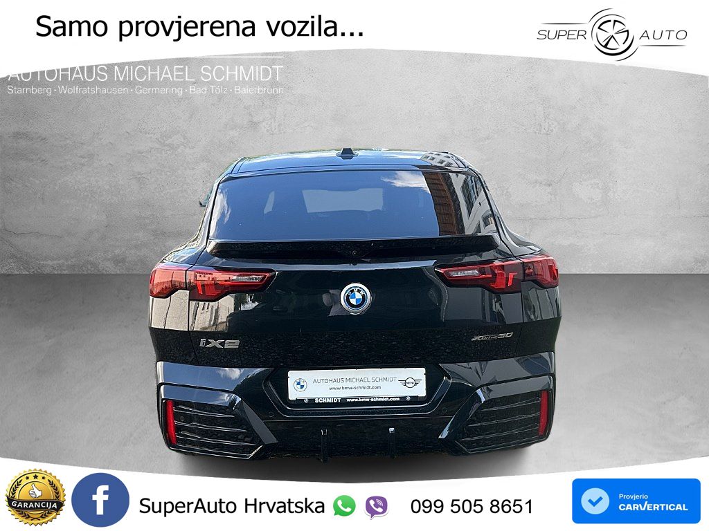 BMW iX2 66.5 kWh (313 KS) xDrive30
