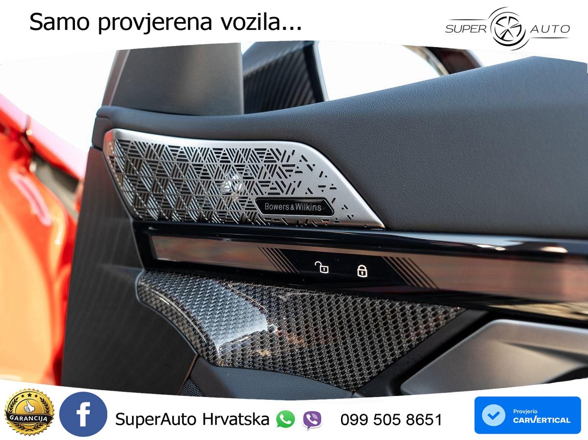 BMW 550e (489 KS) xDrive Steptronic ACC+HEAD+4xGR SJED+360+PANO