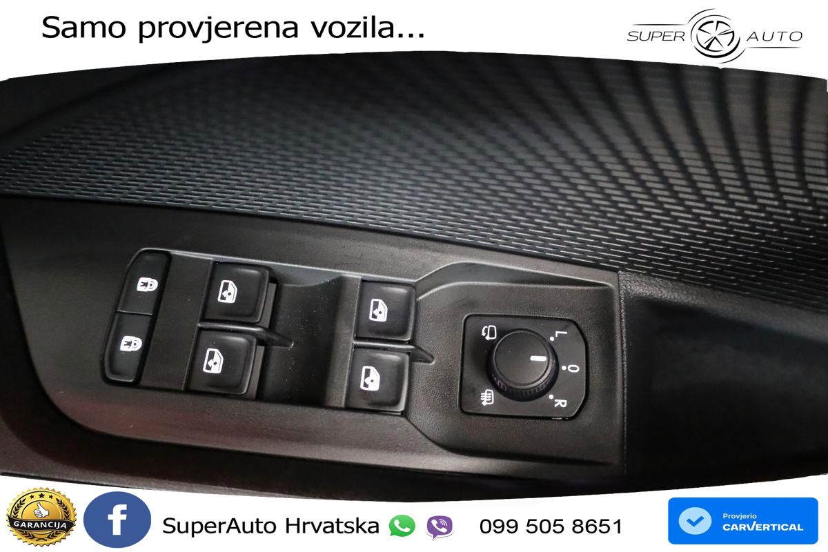 Škoda Octavia Combi RS 2.0 TSI (265 KS) DSG LED+GR SJED+ACC
