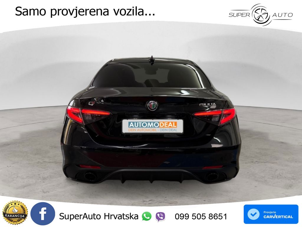 Alfa Romeo Giulia 2.0 Turbo (280 KS) Q4 Automatic LED+GR SJED+ACC