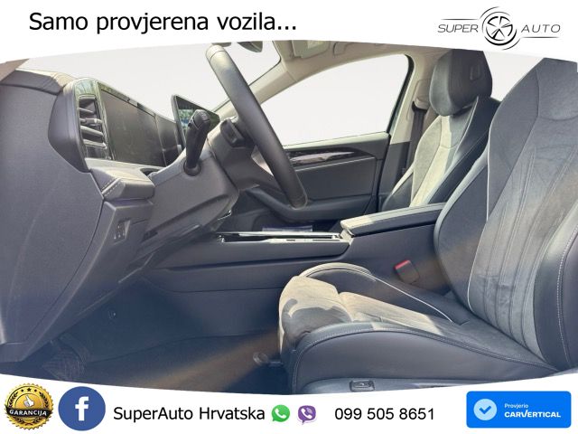 Volkswagen Passat Variant 1.5 TSI (204 KS) eHybrid DSG Elegance LED+GR SJED+ACC