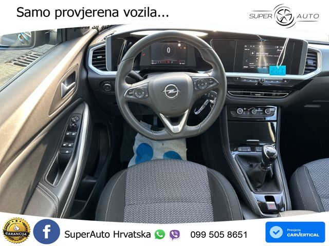 Opel Grandland 1.2i Turbo (130 KS)