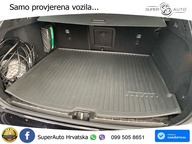 Volvo XC60 T8 AWD Geartronic ACC+HEAD+4xGR SJED+360+PANO