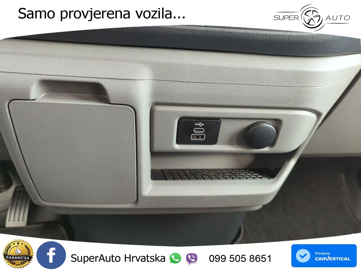 Ford Transit Custom 320 L1 Trail 2.0L / 9-Sitze / AHK 136 KS