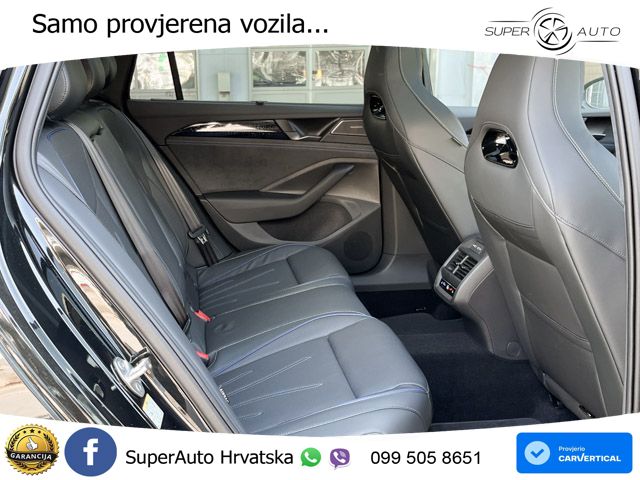 Volkswagen Passat Variant 1.5 TSI (204 KS) eHybrid DSG R-Line LED+GR SJED+ACC