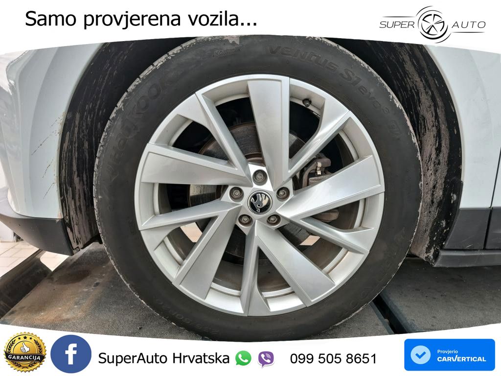 Škoda Enyaq iV 80 82 kWh (204 KS) Loft MATRIX+GR SJED+KAM
