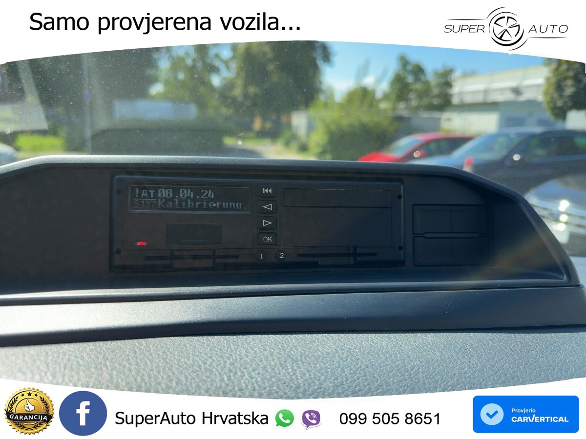 Volkswagen T6.1 Transporter Kasten Standhzg. PDC AHZV 110 KS