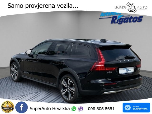 Volvo V60 Cross Country 2.0 B5 AWD Automatic ACC+HEAD+4xGR SJED+360+PANO
