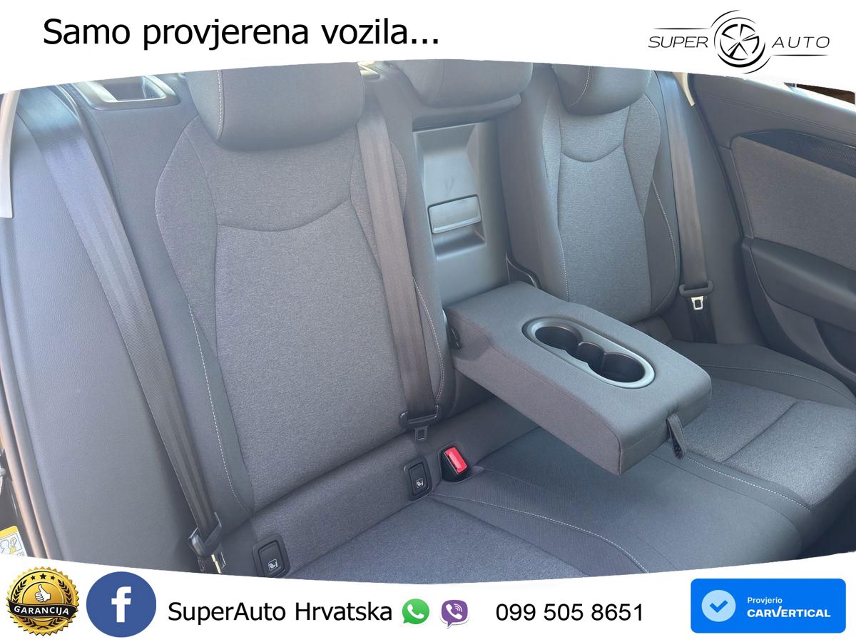 Volkswagen Passat Variant 1.5 eTSI (150 KS) DSG LED+GR SJED+ACC