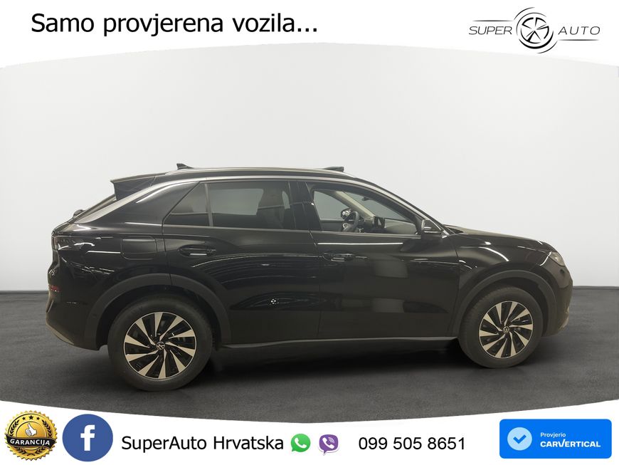 Volkswagen T-Roc 1.5 eTSI (150 KS)  DSG LED+GR SJED+ACC