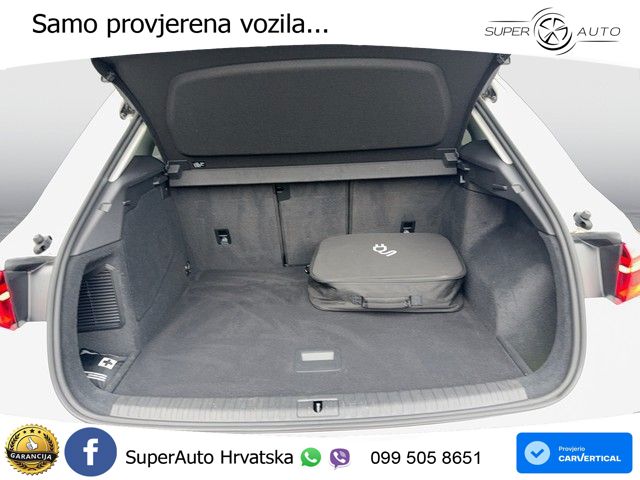 Audi Q3 45 TFSIe (245 KS) S tronic LED+GR SJED+ACC