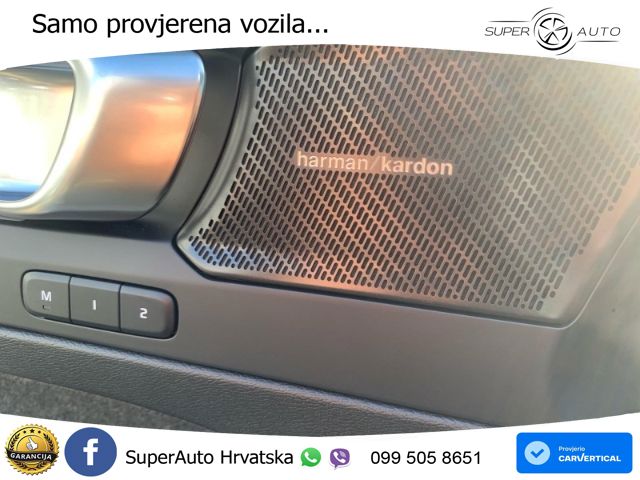 Volvo XC40 2.0 B3 163 KS Automatic ACC+GR SJED+360+PANO