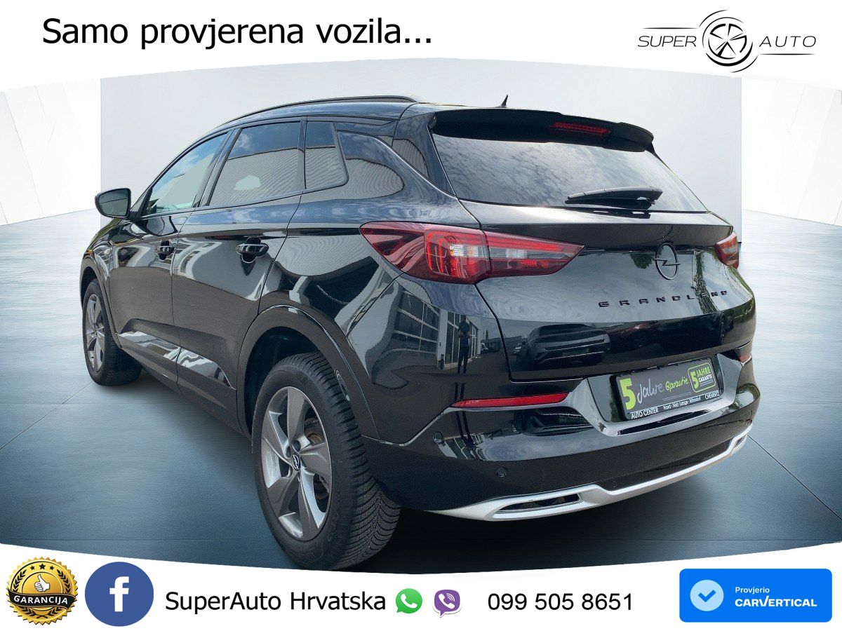 Opel Grandland 1.2i Turbo (130 KS)