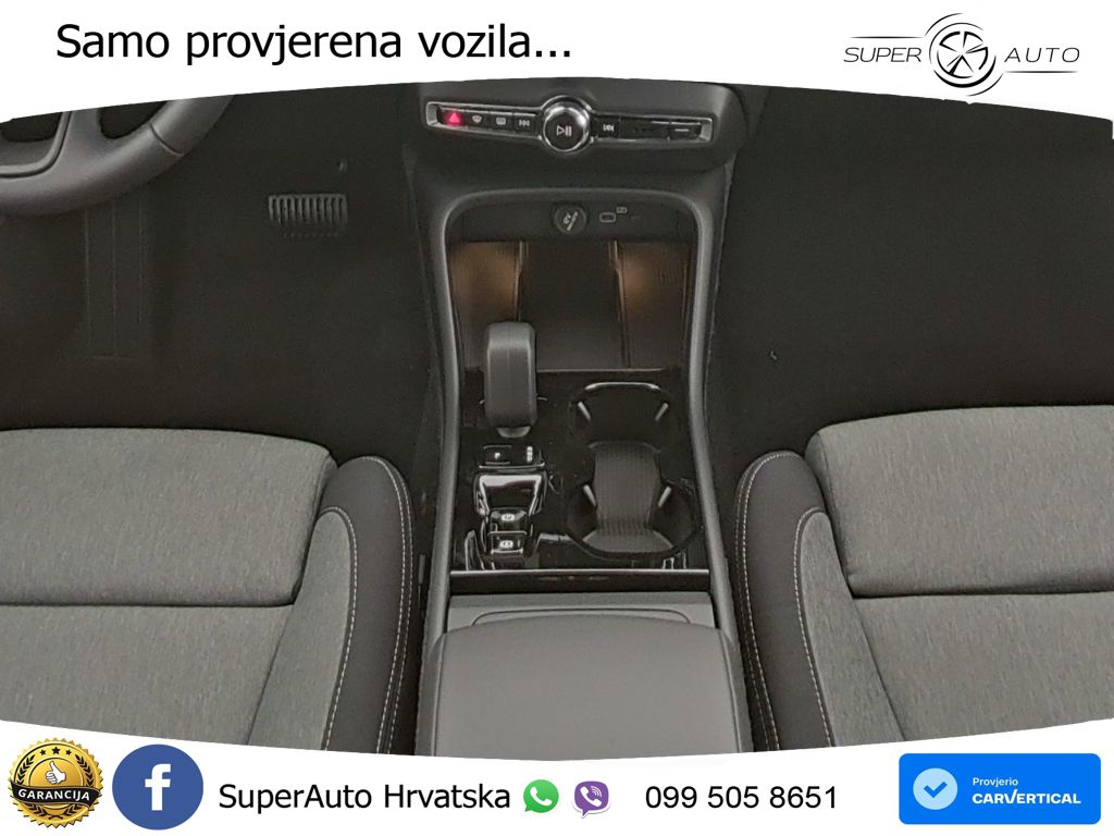 Volvo XC40 2.0 B4 AWD 197 KS Automatic ACC+GR SJED+360+PANO