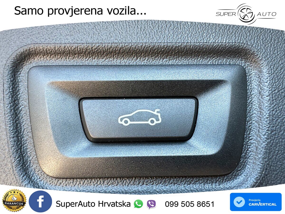 BMW 520i Touring (208 KS) Steptronic