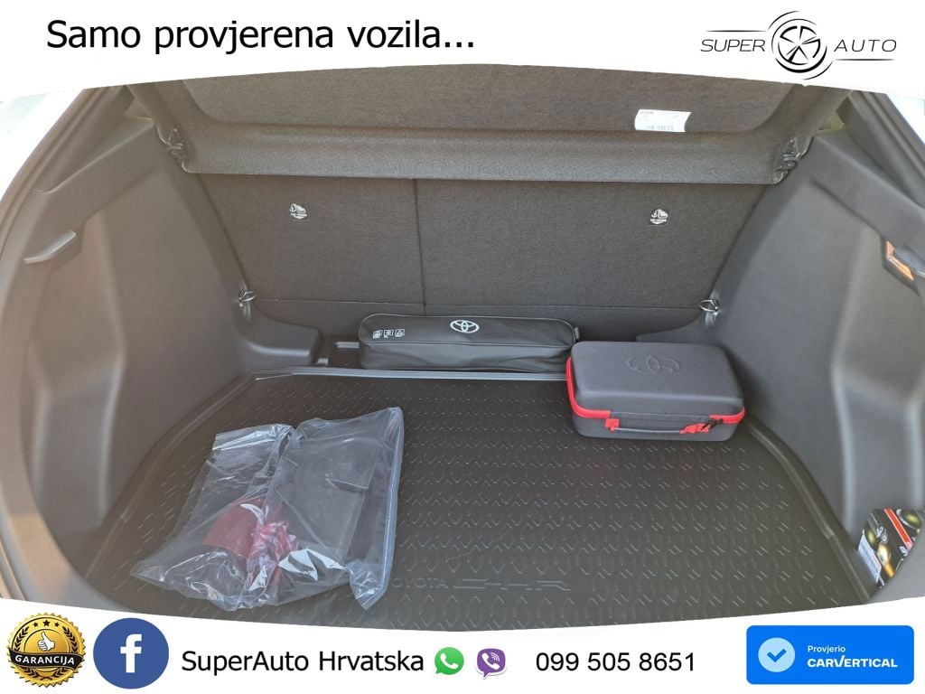 Toyota C-HR 1.8 (140 KS) Hybrid e-CVT Team D LED+GR SJED+ACC
