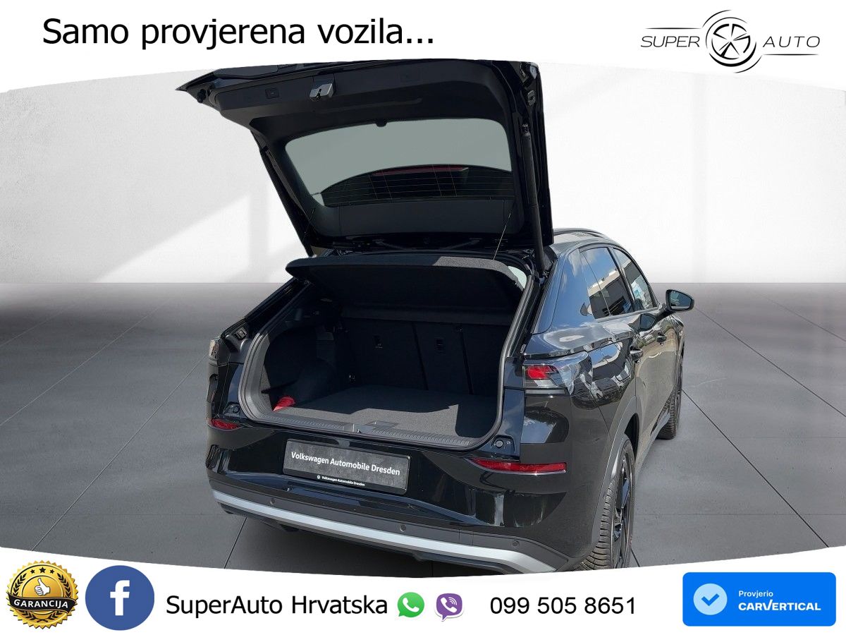 Volkswagen T-Roc 1.5 eTSI (150 KS)  DSG LED+GR SJED+ACC