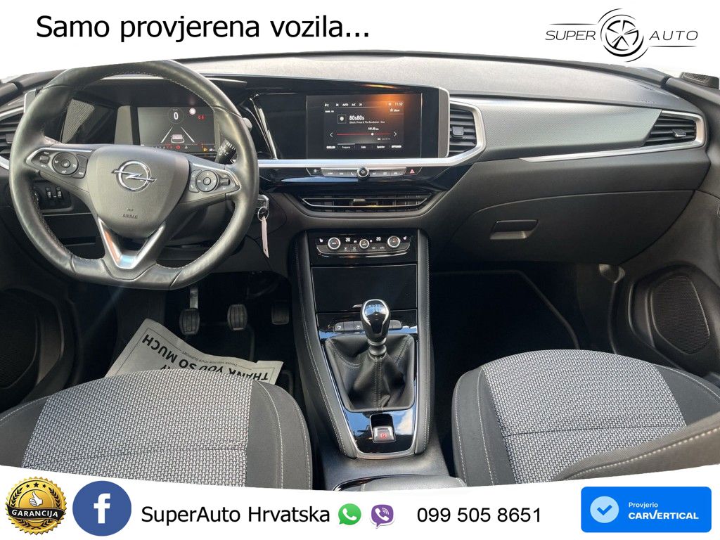 Opel Grandland 1.2i Turbo (130 KS)