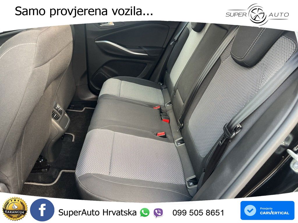 Opel Grandland 1.2i Turbo (130 KS)