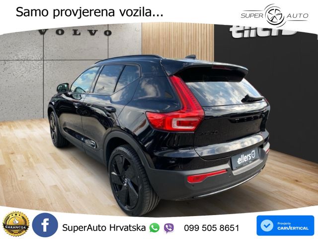 Volvo XC40 2.0 B4 AWD 197 KS Automatic ACC+GR SJED+360+PANO