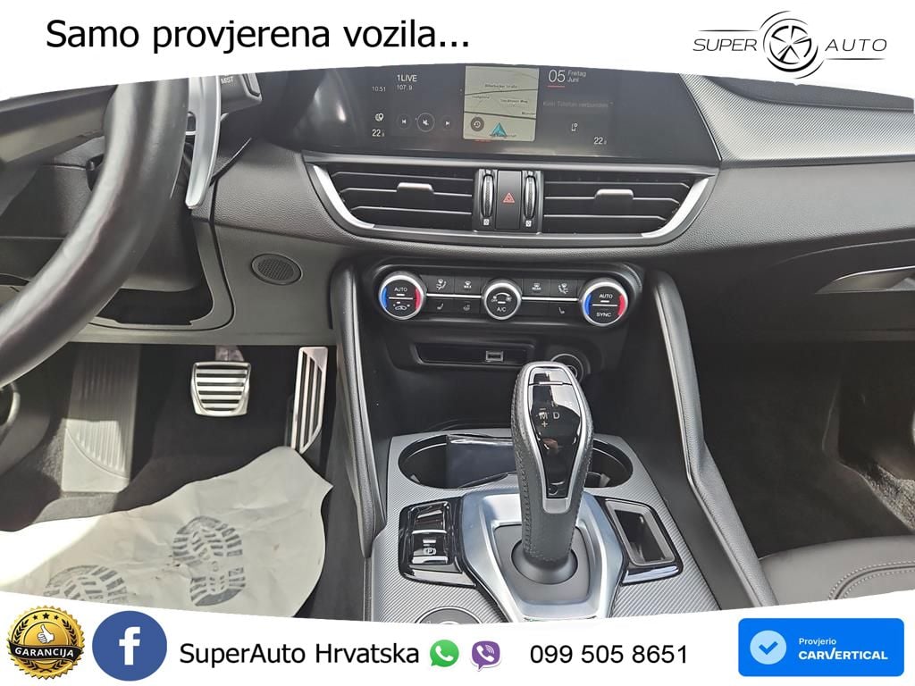 Alfa Romeo Giulia 2.0 Turbo (280 KS) Q4 Automatic LED+GR SJED+ACC