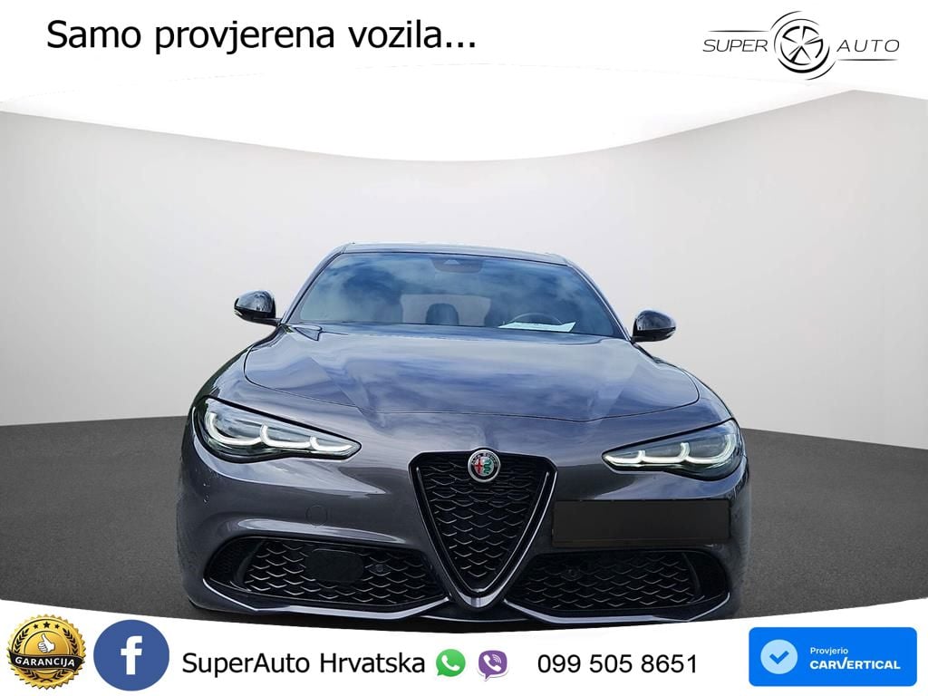 Alfa Romeo Giulia 2.0 Turbo (280 KS) Q4 Automatic LED+GR SJED+ACC